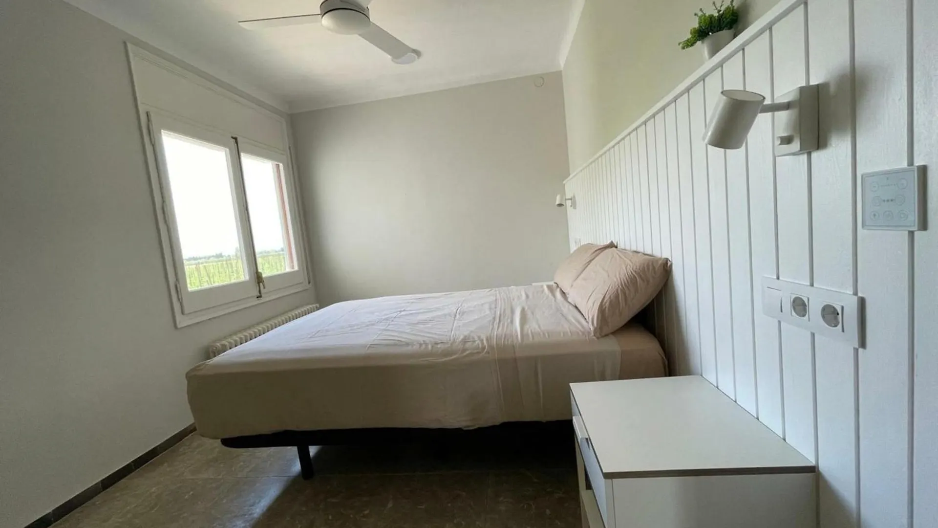 Casa De Vacaciones: A/A, Wifi, Barbacoa, Gran Jardin, Parking, Deporte - Sant Pere Pescador - Es-89-140 0*,