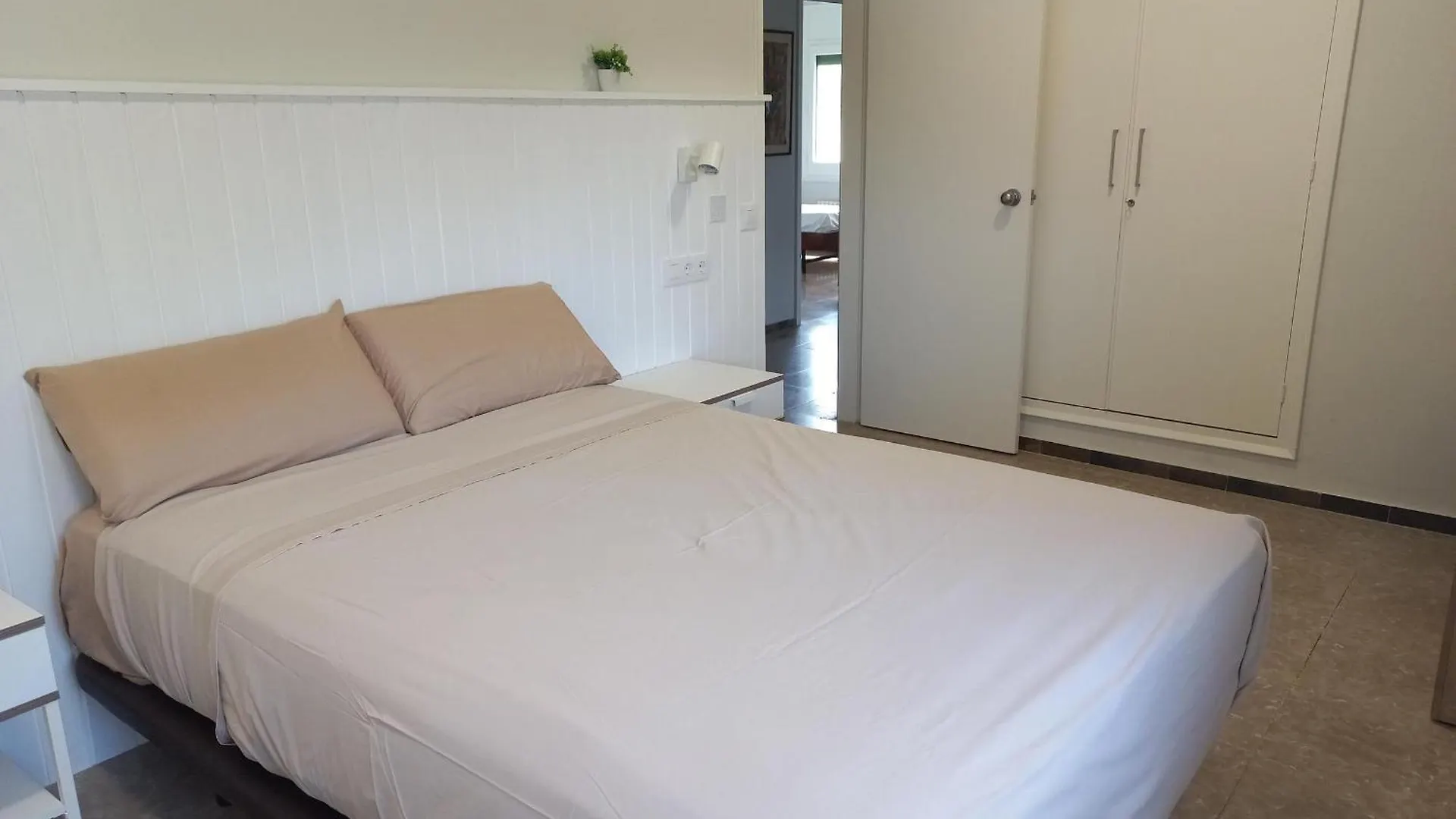 Holiday home Casa De Vacaciones: A/A, Wifi, Barbacoa, Gran Jardin, Parking, Deporte - Sant Pere Pescador - Es-89-140