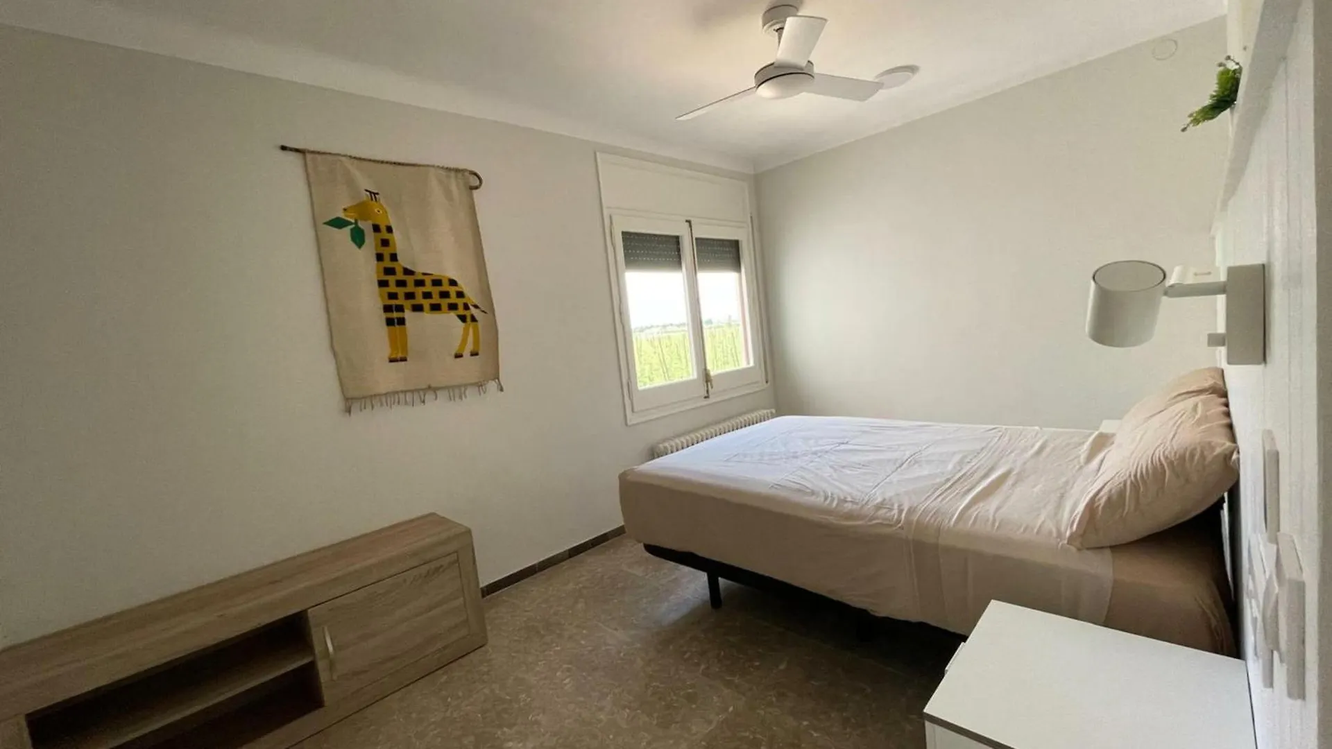 Casa De Vacaciones: A/A, Wifi, Barbacoa, Gran Jardin, Parking, Deporte - Sant Pere Pescador - Es-89-140 Holiday home